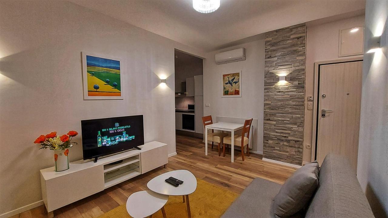 Apartments Square Загреб Екстериор снимка