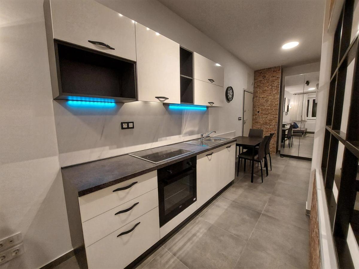 Apartments Square Загреб Екстериор снимка