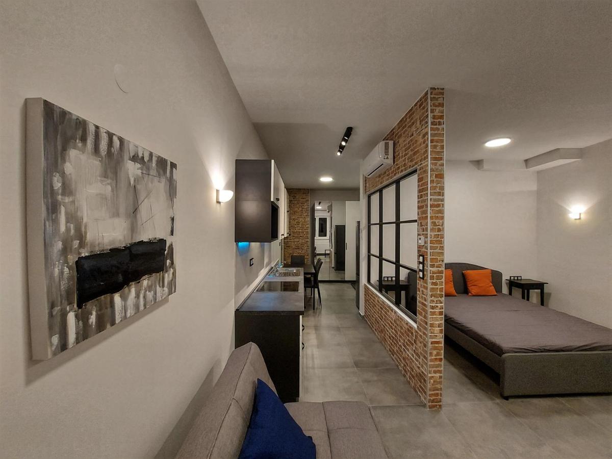 Apartments Square Загреб Екстериор снимка