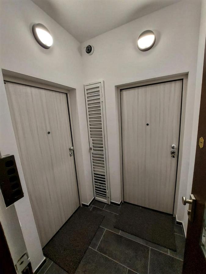 Apartments Square Загреб Екстериор снимка