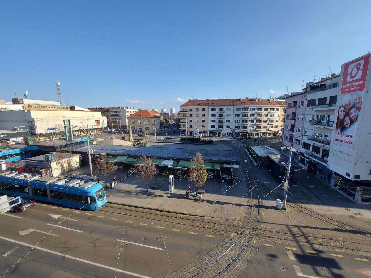 Apartments Square Загреб Екстериор снимка