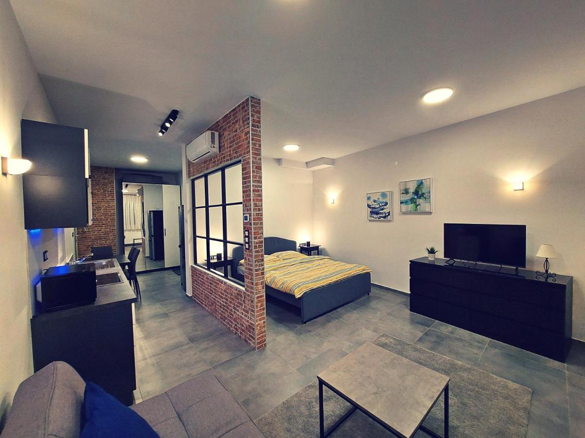 Apartments Square Загреб Екстериор снимка