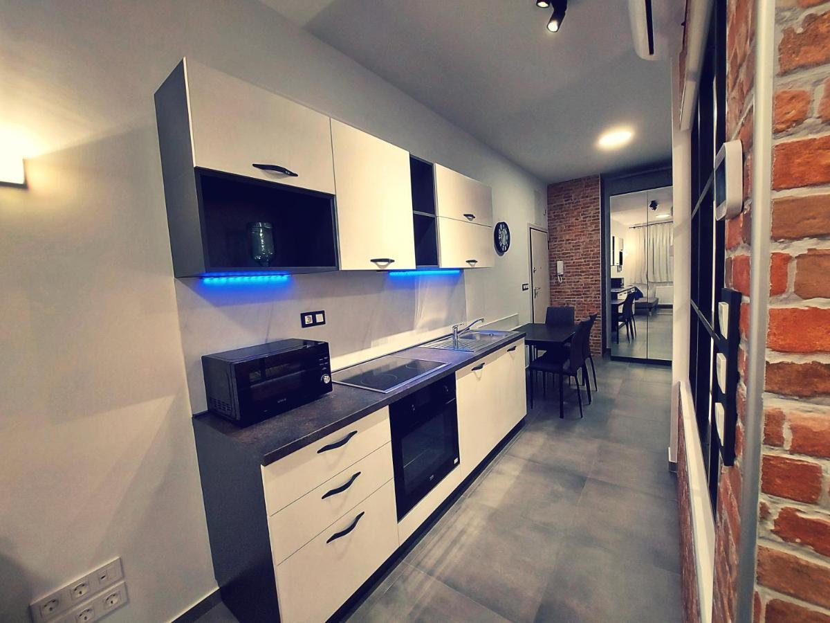 Apartments Square Загреб Екстериор снимка