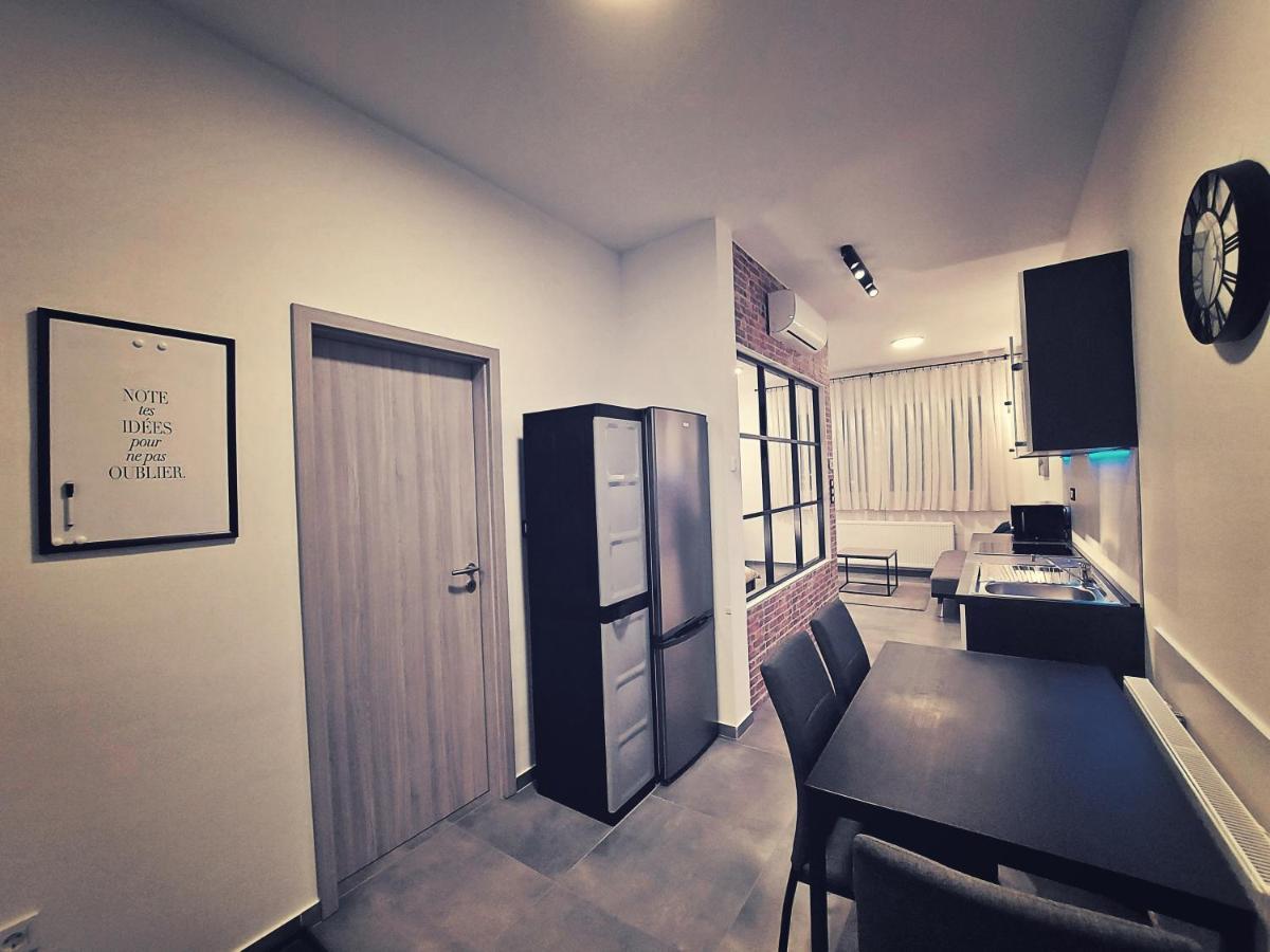 Apartments Square Загреб Екстериор снимка