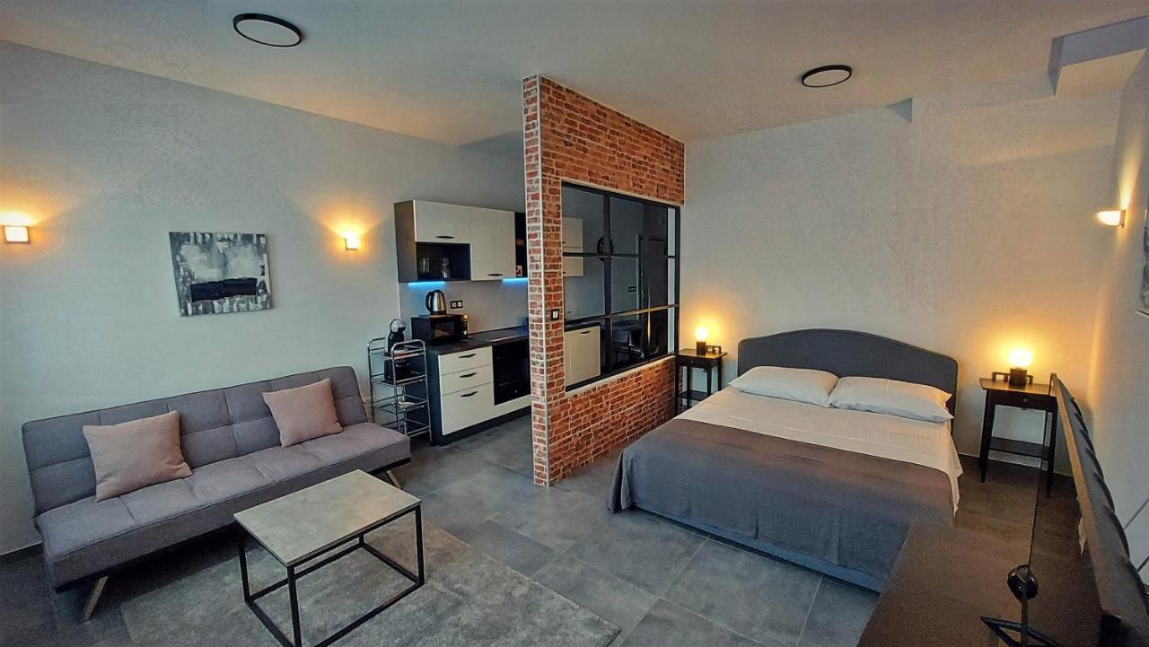 Apartments Square Загреб Екстериор снимка