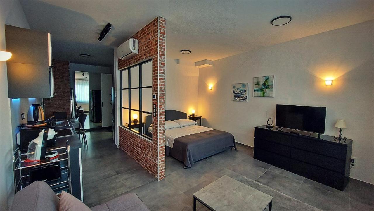 Apartments Square Загреб Екстериор снимка