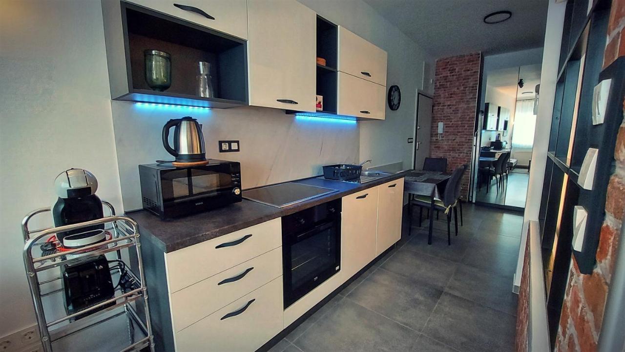 Apartments Square Загреб Екстериор снимка