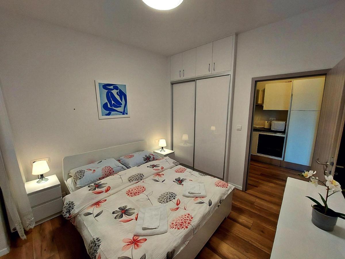 Apartments Square Загреб Екстериор снимка